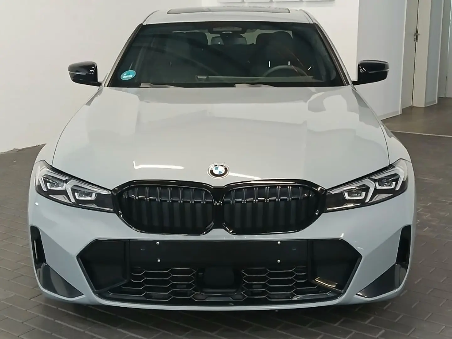 320 d xDrive Limousine*M Sport*Schiebed.*Keyless