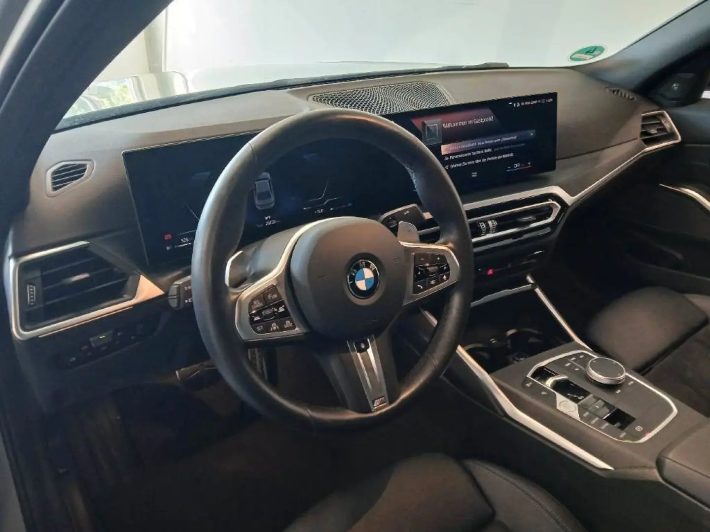 320 d xDrive Limousine*M Sport*Schiebed.*Keyless