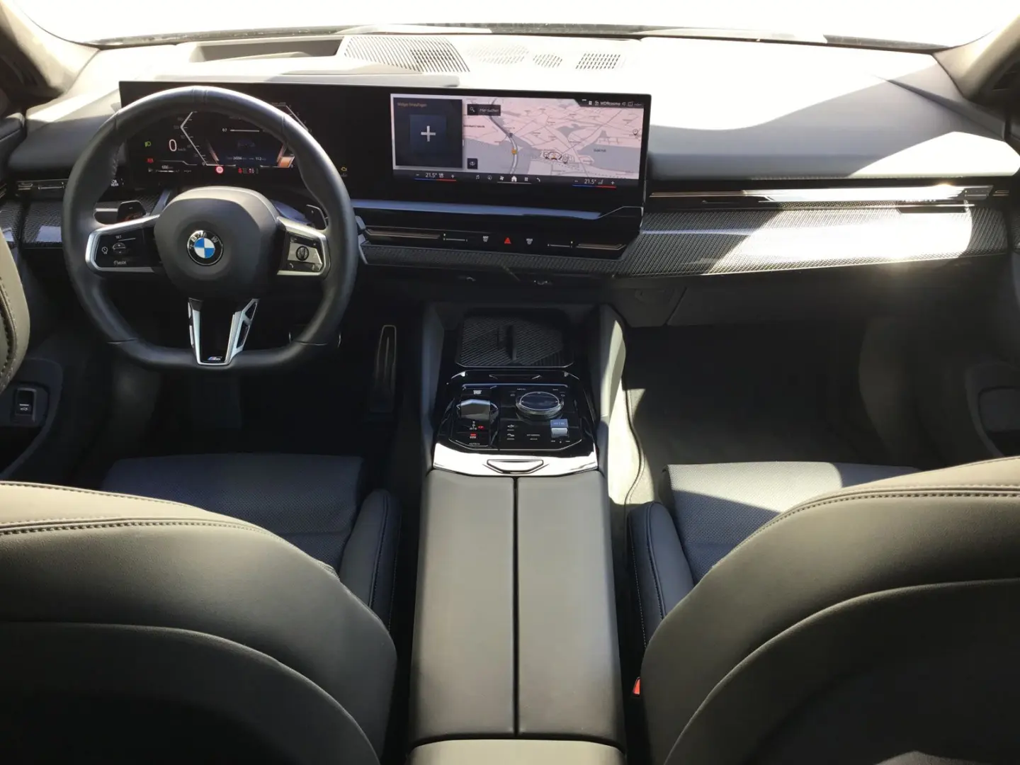 520d xDrive M SPORT+PANO+AHK+KAMERA+ACC