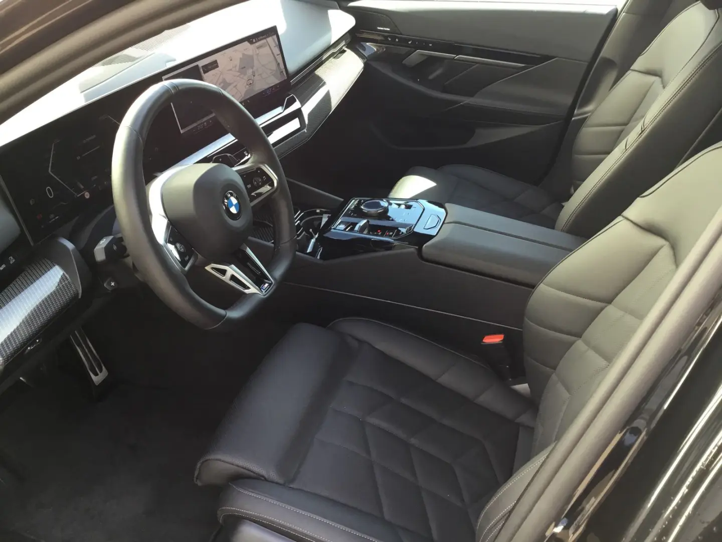 520d xDrive M SPORT+PANO+AHK+KAMERA+ACC