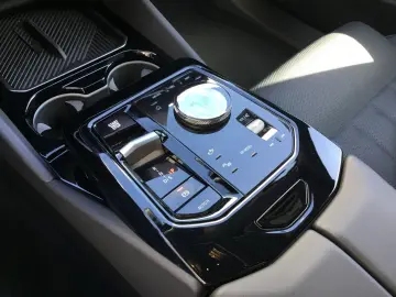 520d xDrive M SPORT+PANO+AHK+KAMERA+ACC