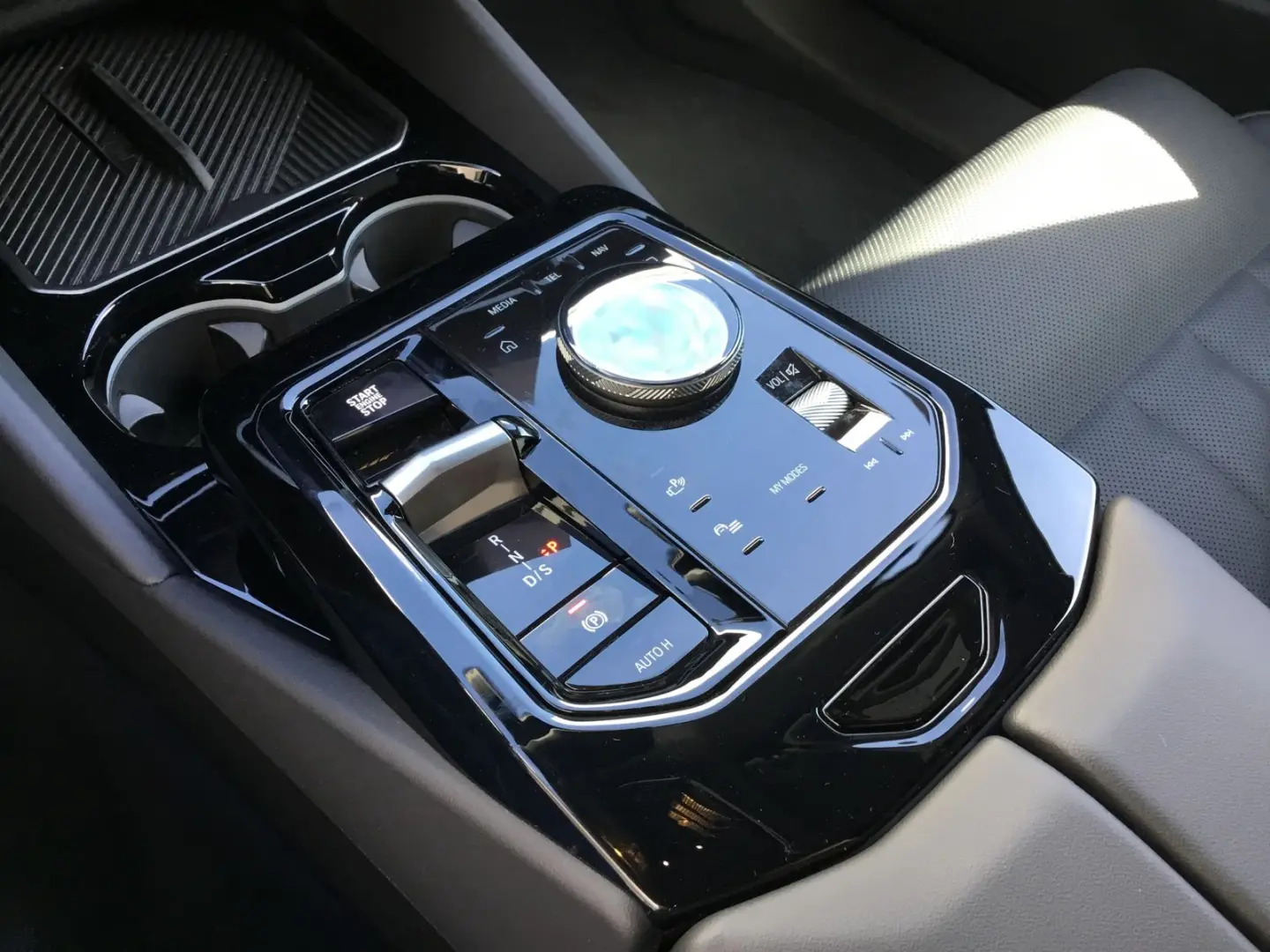 520d xDrive M SPORT+PANO+AHK+KAMERA+ACC