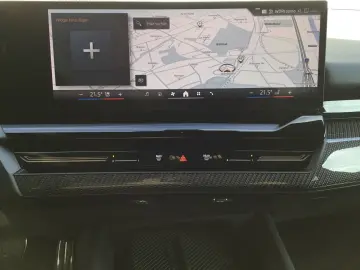520d xDrive M SPORT+PANO+AHK+KAMERA+ACC