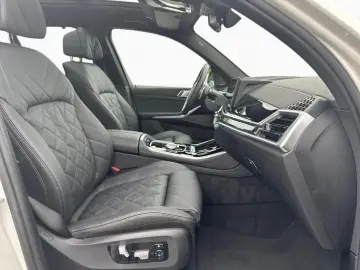 X5 xDrive30d M SPORT Aktivlenk,StHz,Pano,AHK,H/K