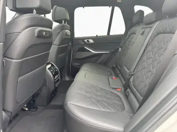 X5 xDrive30d M SPORT Aktivlenk,StHz,Pano,AHK,H/K