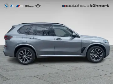 X5 xDrive30d SpurAss ACC PanoSD LED ///M-Sport