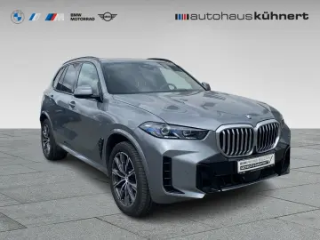 X5 xDrive30d SpurAss ACC PanoSD LED ///M-Sport