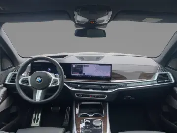 X5 xDrive30d SpurAss ACC PanoSD LED ///M-Sport