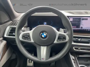 X5 xDrive30d SpurAss ACC PanoSD LED ///M-Sport