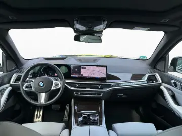 X5 xDr30d M Sport DA/PA-Prof,AHK,Pano,IconicGl