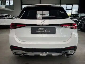 GLC 300 4M AMG-LINE Keyless 360Gr. Pano. AHK Hea