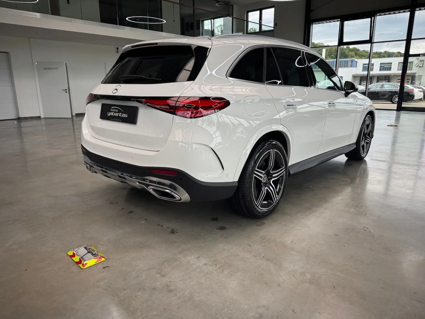 GLC 300 4M AMG-LINE Keyless 360Gr. Pano. AHK Hea