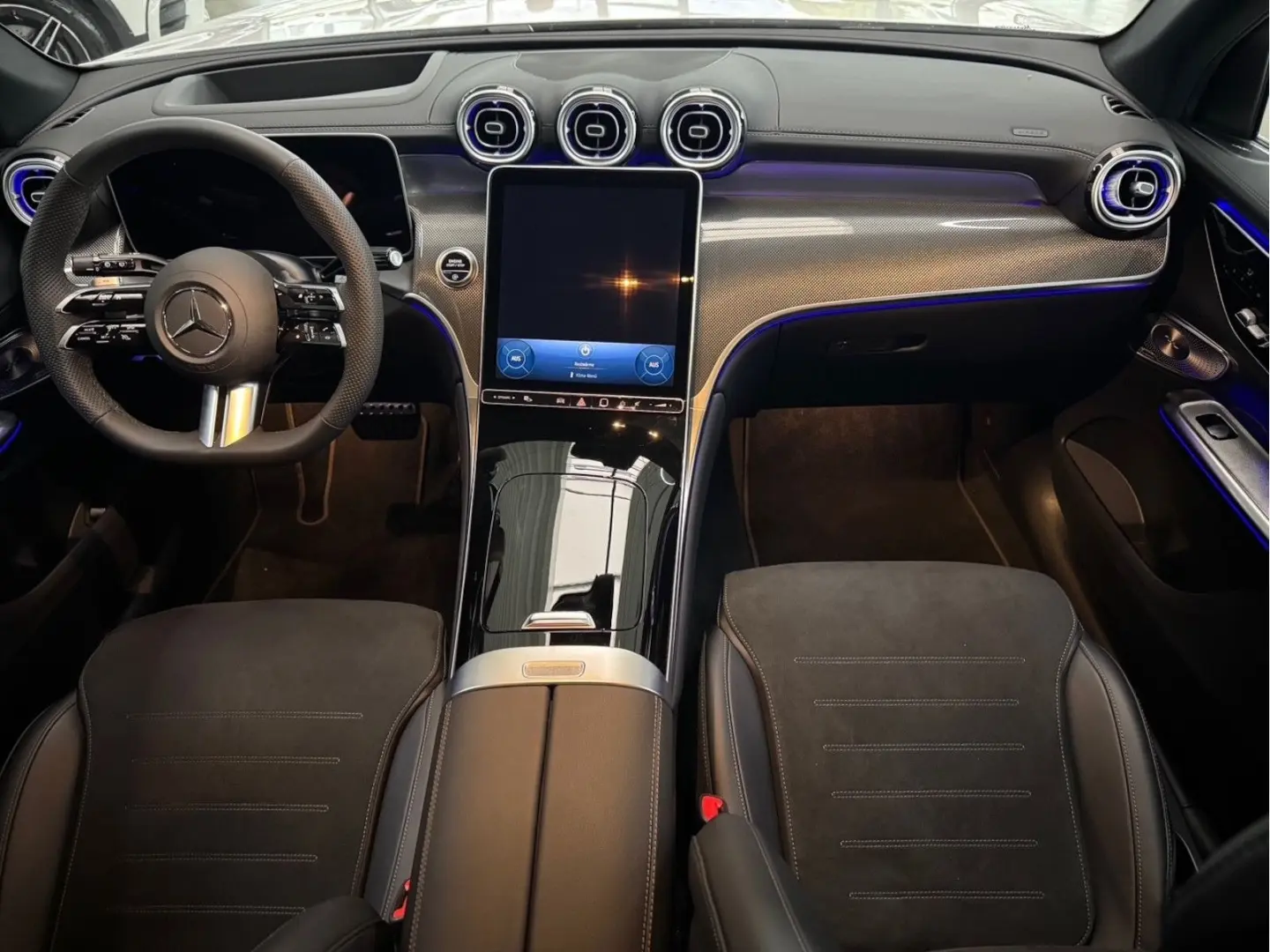 GLC 300 4M AMG-LINE Keyless 360Gr. Pano. AHK Hea