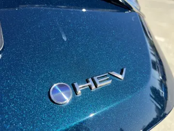 Toyota Corolla Sedan Hybrid 1.8 Business