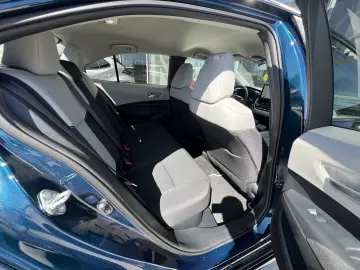 Toyota Corolla Sedan Hybrid 1.8 Business