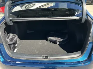 Toyota Corolla Sedan Hybrid 1.8 Business