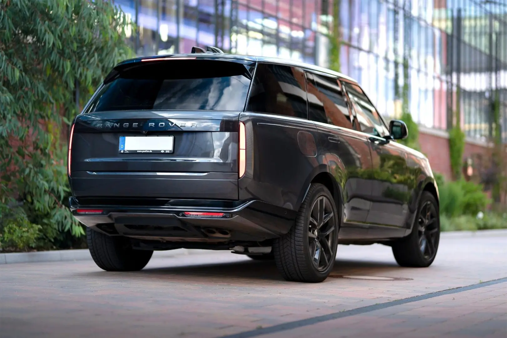 Range Rover Autobiography