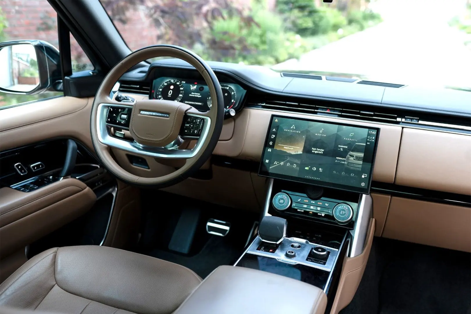 Range Rover Autobiography