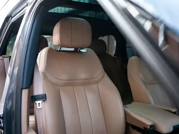 Range Rover Autobiography
