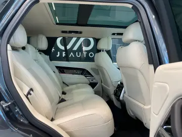Range Rover HSE Hybrid