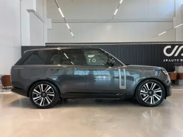 Range Rover HSE Hybrid