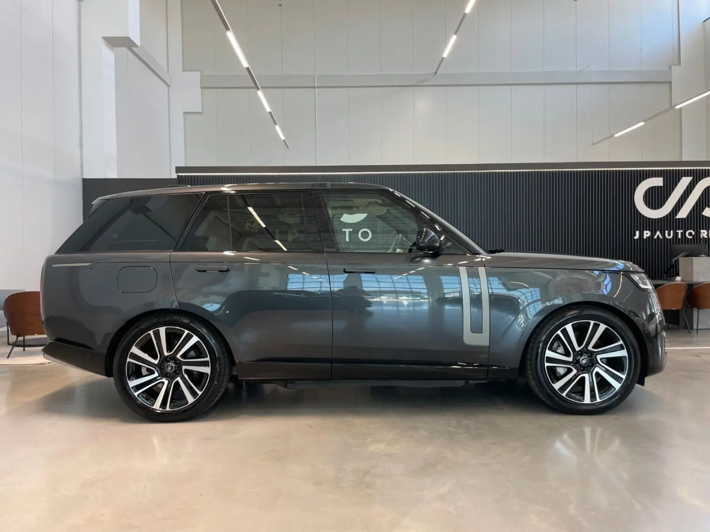 Range Rover HSE Hybrid