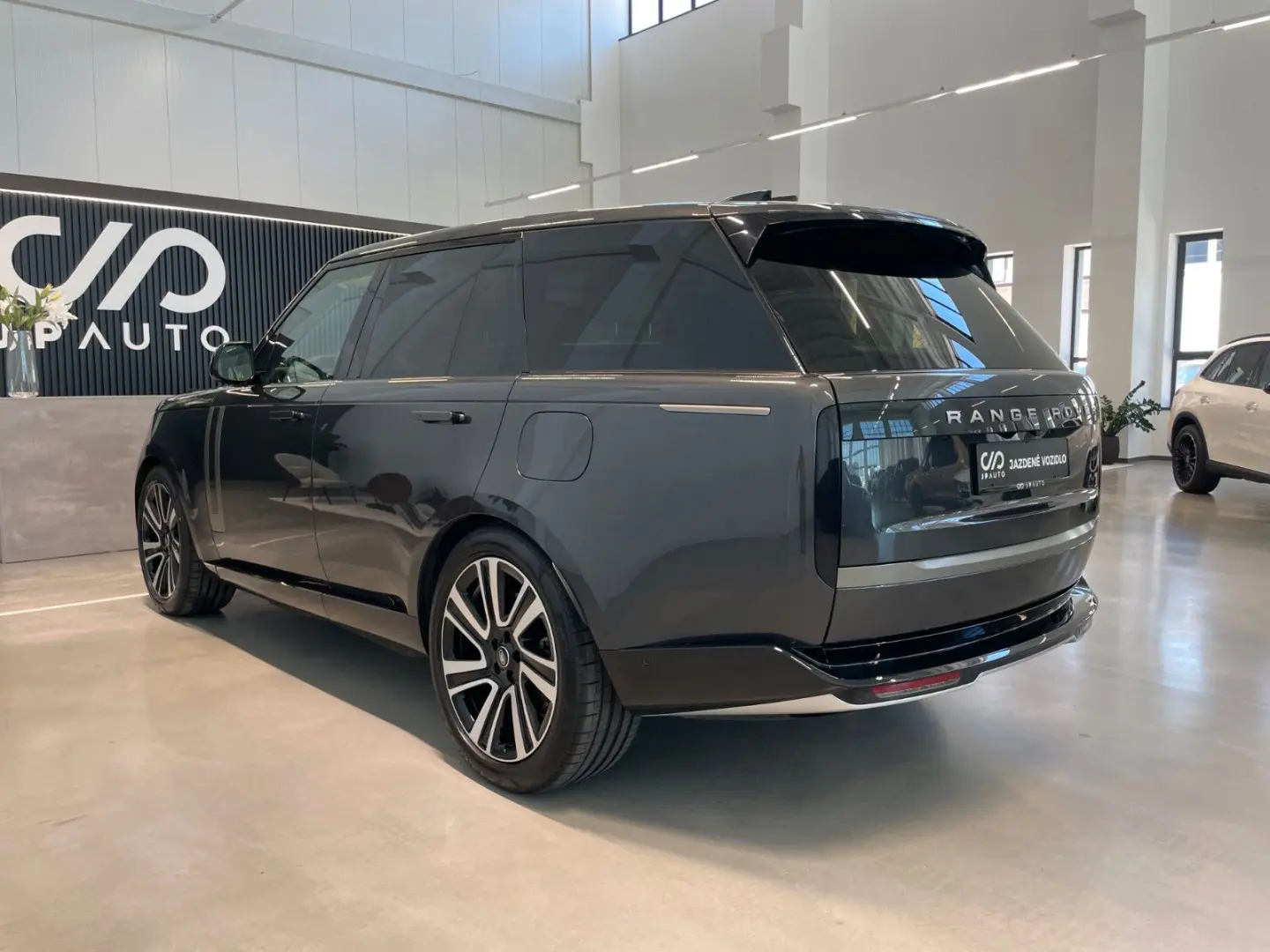 Range Rover HSE Hybrid