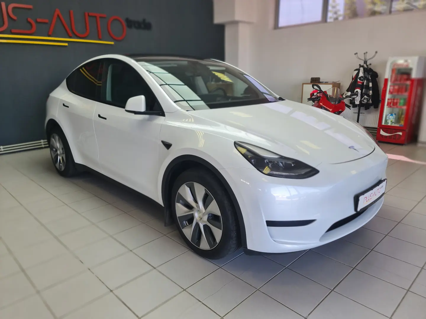 Tesla Model Y Rear drive