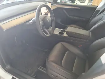 Tesla Model Y Rear drive