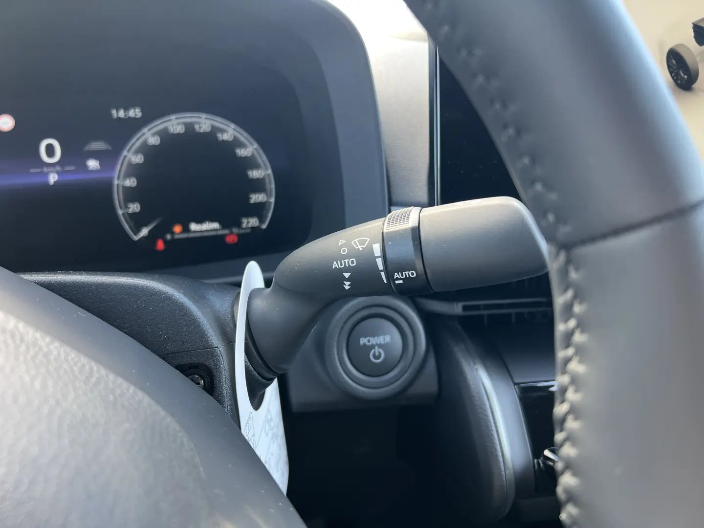 Toyota Corolla Cross Hybrid 1.8 140 CP CVT LED Navi ACC 2025