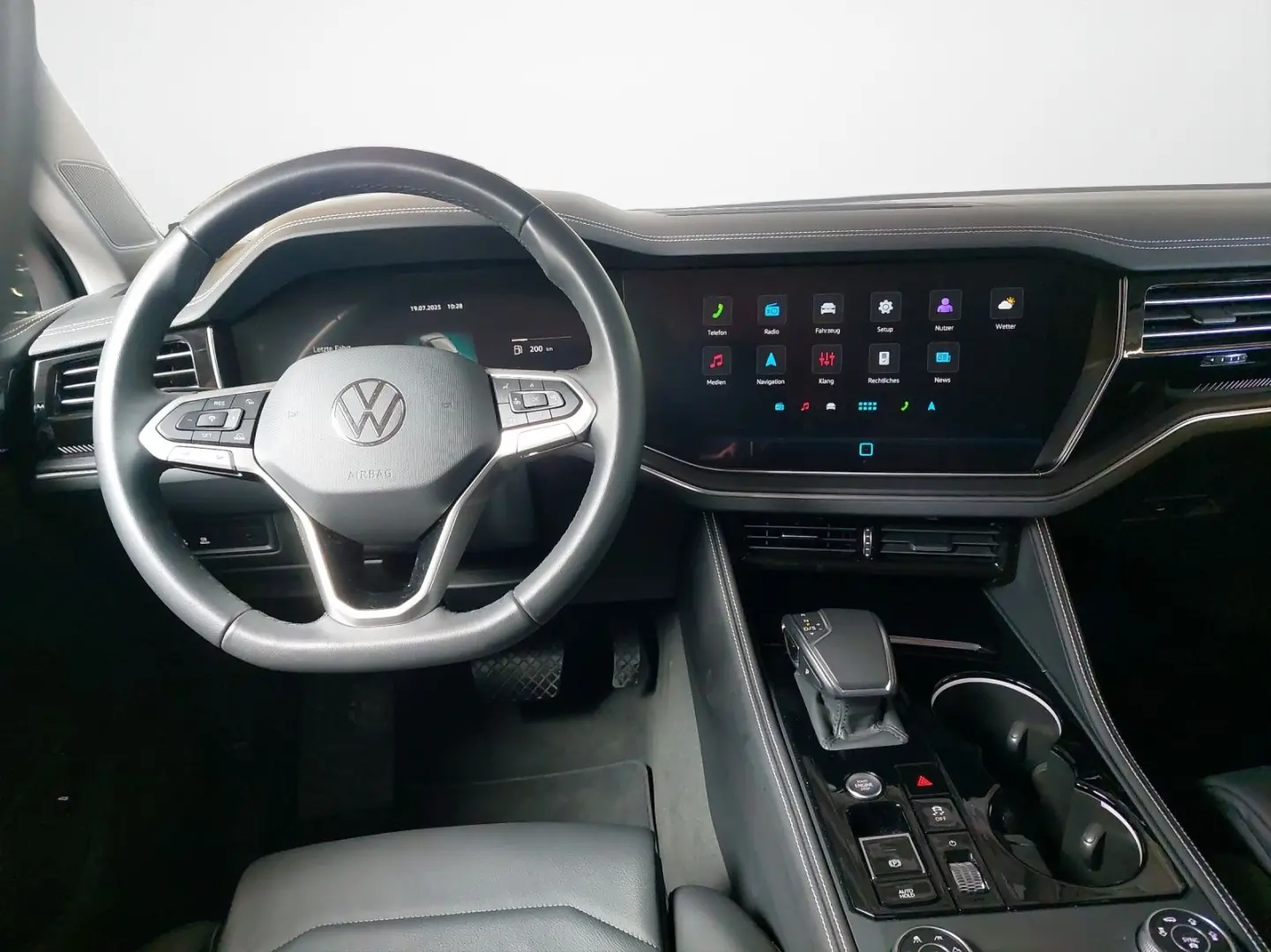 Touareg 3.0 TDI 4M  AHK Navi LED Leder Kamera PD