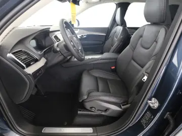 XC90 Ultra Dark Recharge Plug-In Hybrid AWD