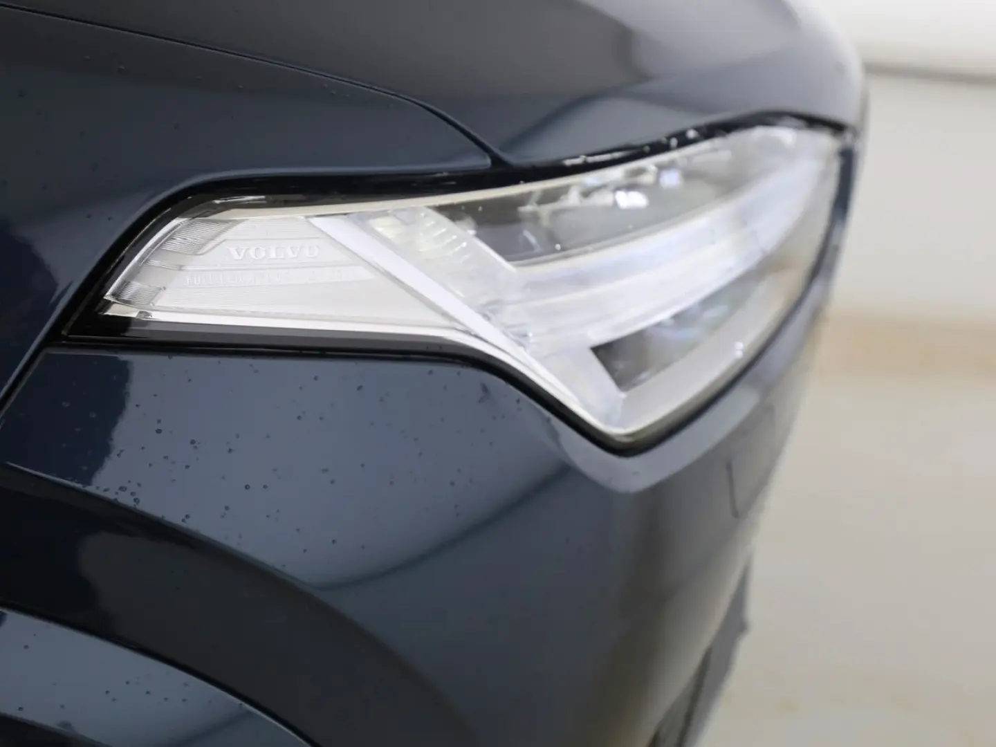 XC90 Ultra Dark Recharge Plug-In Hybrid AWD