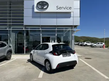 Toyota Yaris Hybrid 1.5 116 CP – 2025 – Automat CVT