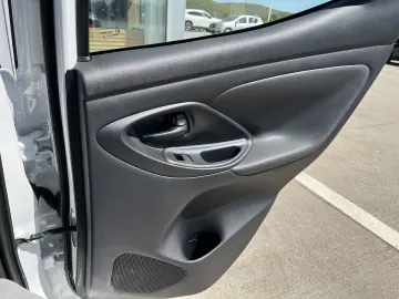 Toyota Yaris Hybrid 1.5 116 CP – 2025 – Automat CVT