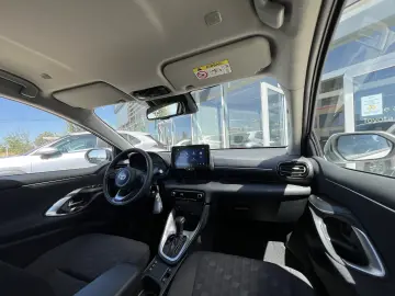 Toyota Yaris Hybrid 1.5 116 CP – 2025 – Automat CVT
