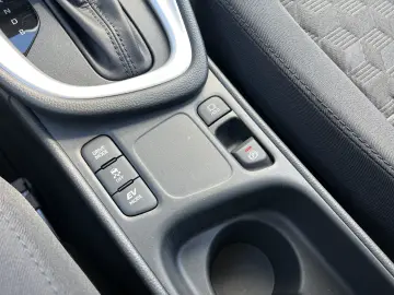 Toyota Yaris Hybrid 1.5 116 CP – 2025 – Automat CVT