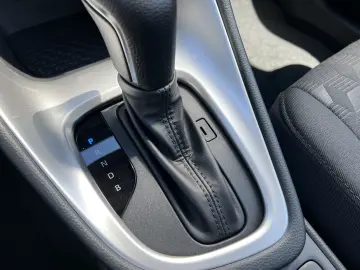 Toyota Yaris Hybrid 1.5 116 CP – 2025 – Automat CVT