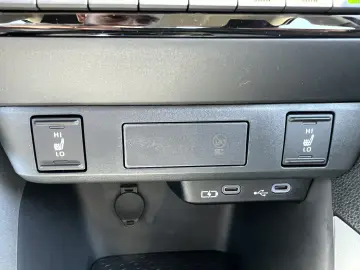 Toyota Yaris Hybrid 1.5 116 CP – 2025 – Automat CVT