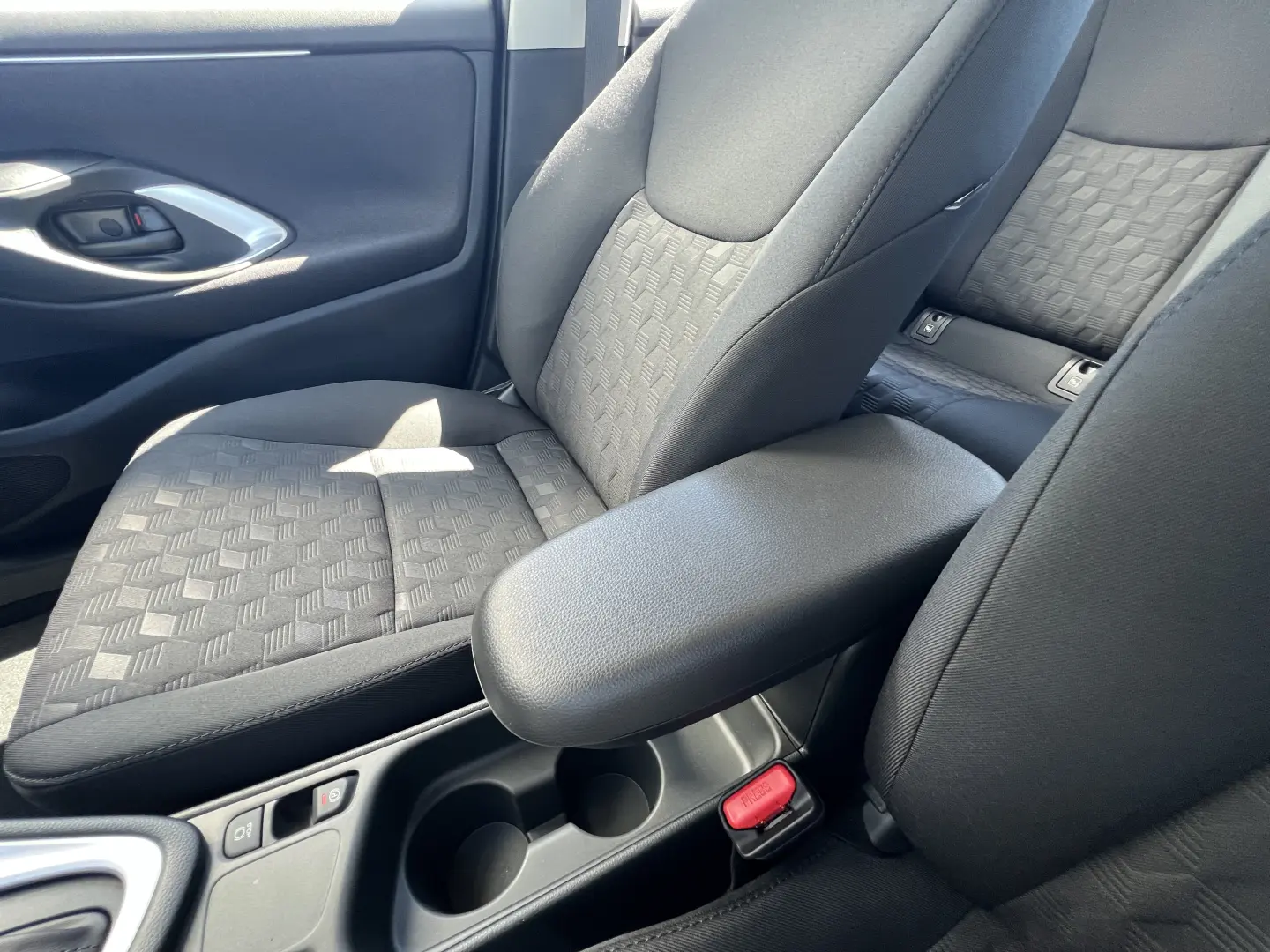 Toyota Yaris Hybrid 1.5 116 CP – 2025 – Automat CVT
