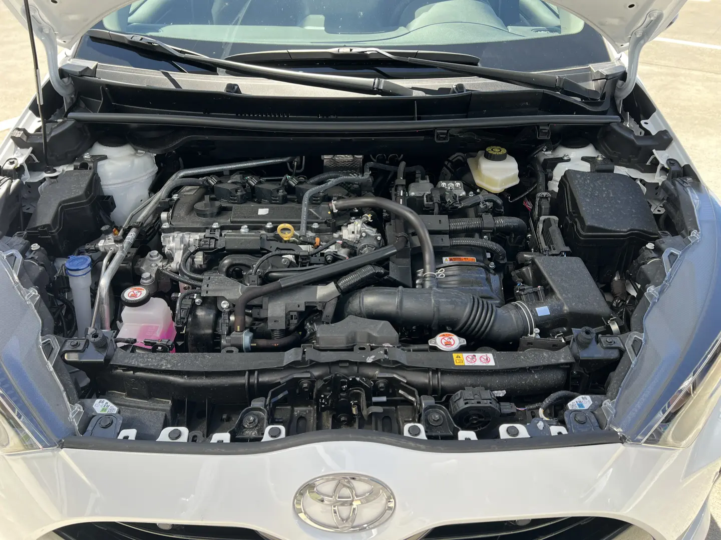 Toyota Yaris Hybrid 1.5 116 CP – 2025 – Automat CVT