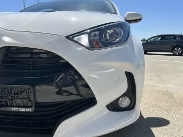 Toyota Yaris Hybrid 1.5 116 CP – 2025 – Automat CVT
