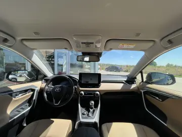 Toyota RAV4 2.5 Hybrid 222 CP E-CVT