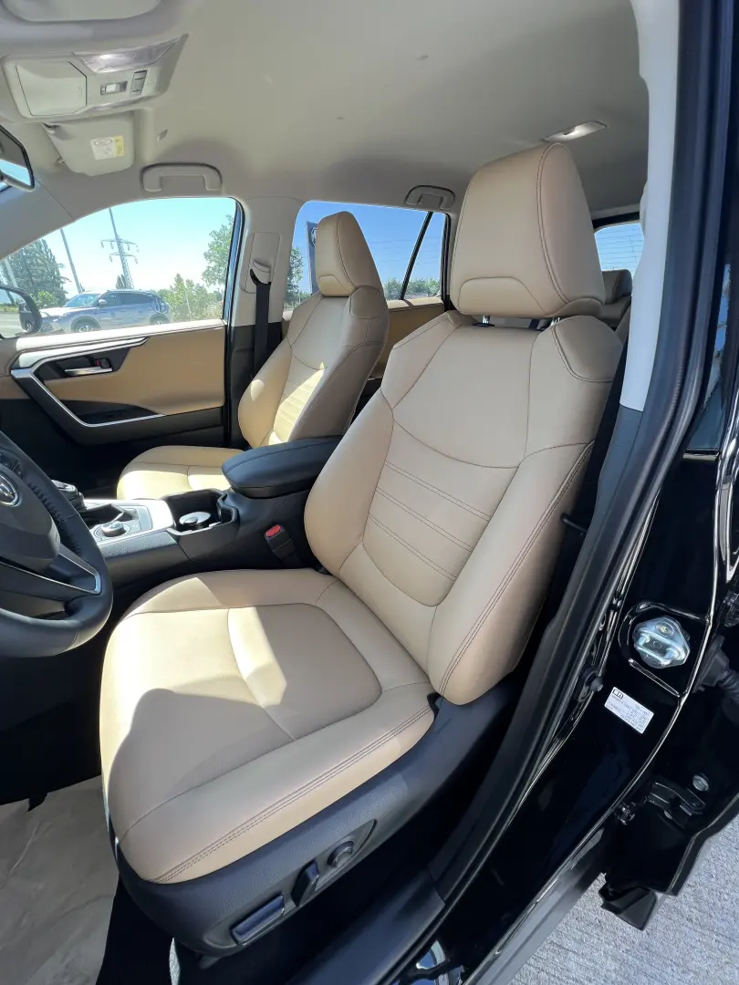 Toyota RAV4 2.5 Hybrid 222 CP E-CVT