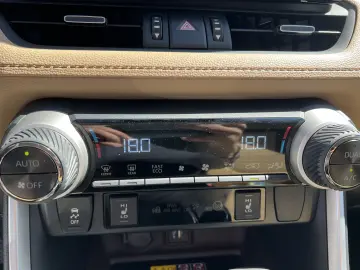 Toyota RAV4 2.5 Hybrid 222 CP E-CVT