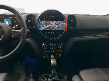 Cooper SE Countryman All4 Aut. Classic Trim LED