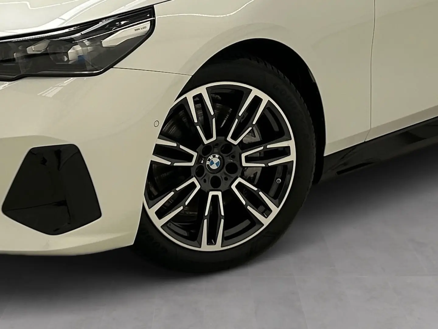 540d xDrive M Sport Standheizung Harman/K LED