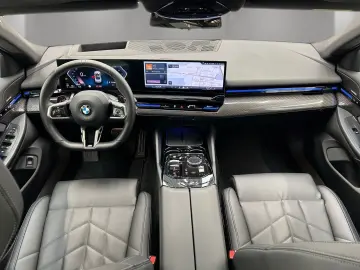 540d xDrive M Sport Standheizung Harman/K LED