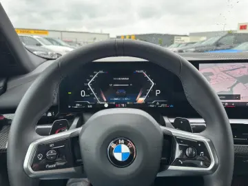 540d xDrive M Sport/Panorama/DA+/PA+/Sitzbelüftu