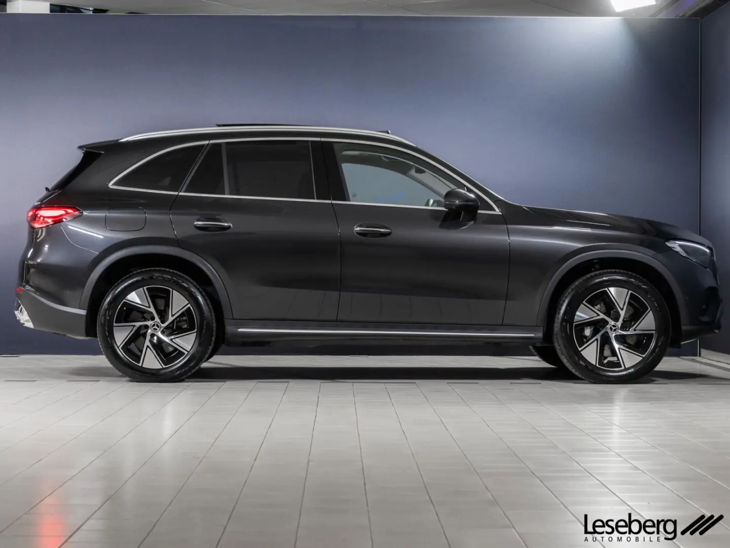 GLC 300 e 4M Avantgarde LED/Pano/360°/Memory/DAB